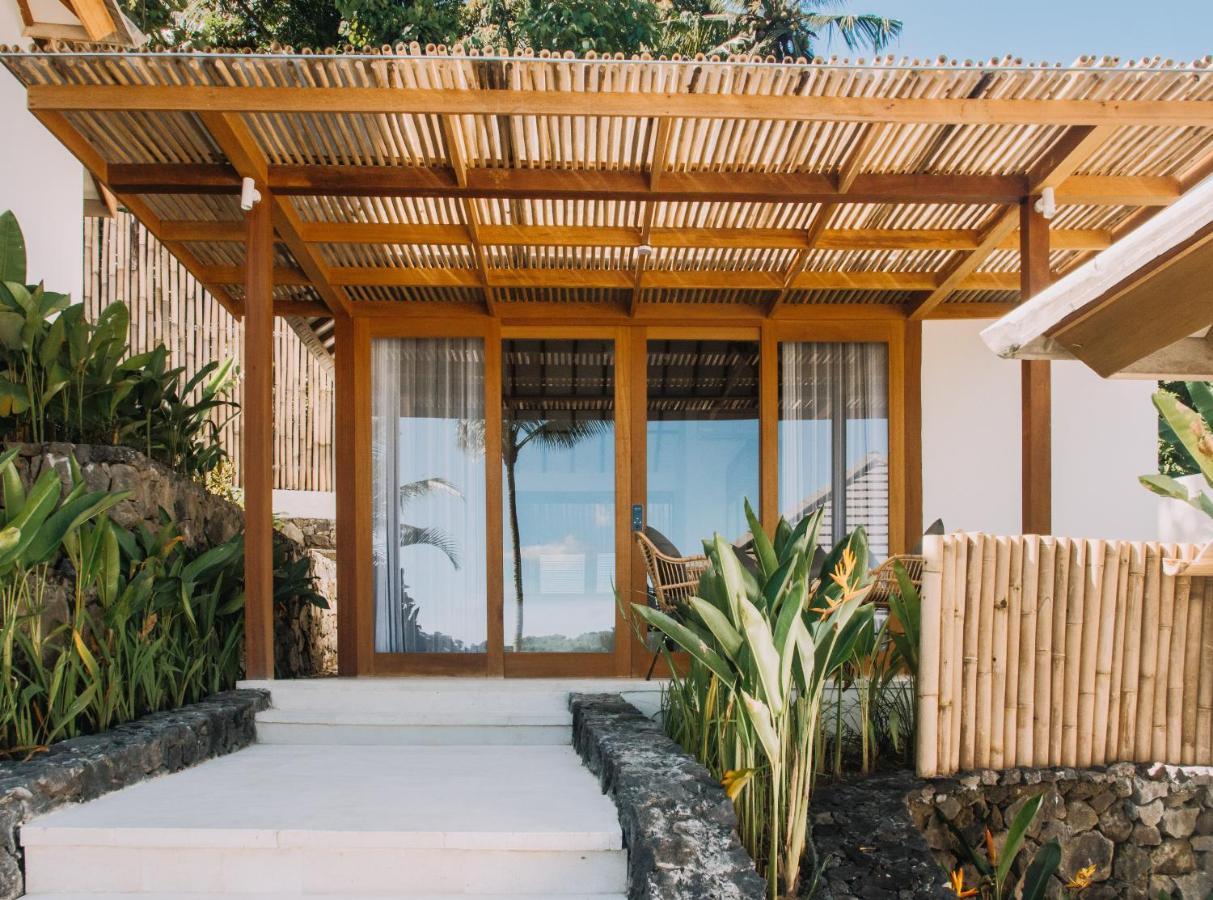 Neano Escape Manggis Exterior foto A villa at the resort