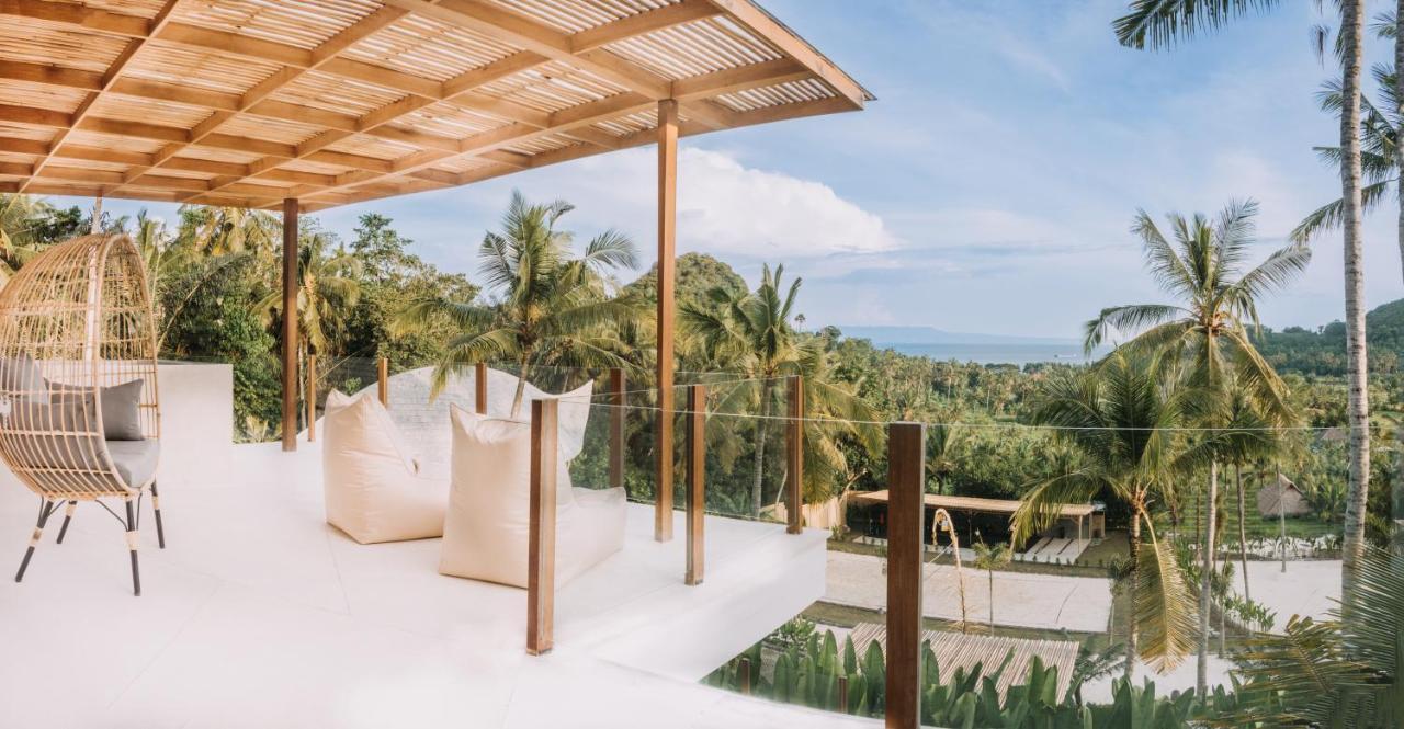 Neano Escape Manggis Exterior foto The view from the rooftop